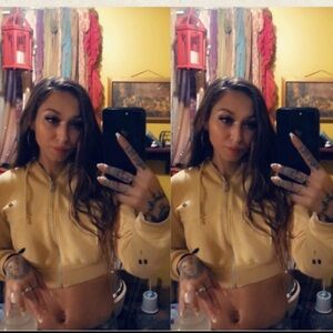 Meet your Posher, Sky